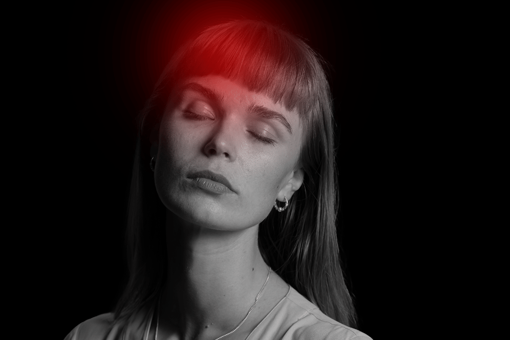 Glitinum_square_yng_woman